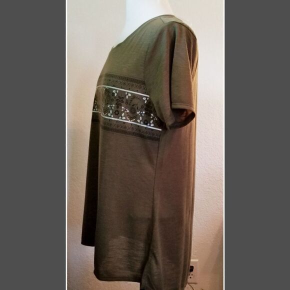 Karen Brooks NWT Short Sleeve top size L - Picture 2 of 6